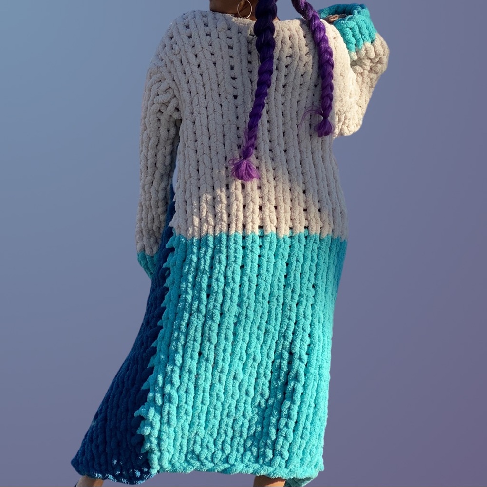 Luxury Oversized knit Cardigan (handcrafted) - Picture 4 of 4